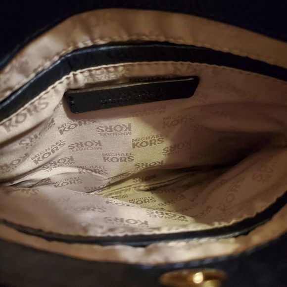 Michael Kors Crossbody Handbag - Picture 4 of 6